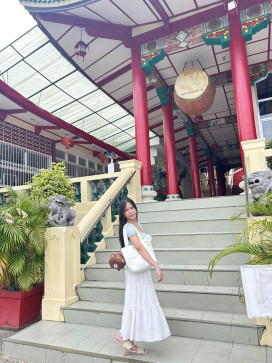 Piaknowsshit, 21, Philippines