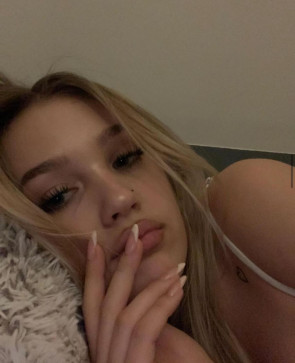 Sky, 21, Netherlands