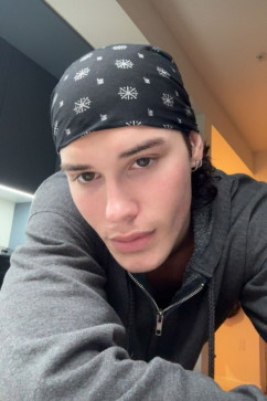 James, 18, United States