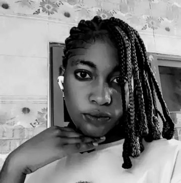 Khhing, 18, Ghana