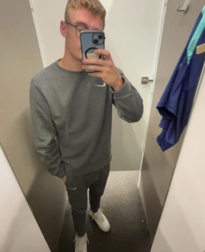 Saif Dixneuf, 22, Germany