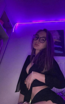 Kate, 28, United States