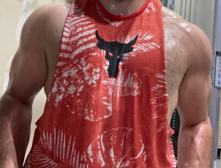 ILoveOlder, 25, United States