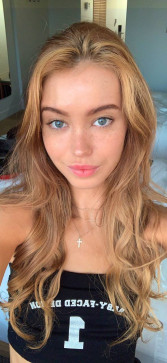 Emily, 19, Canada