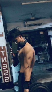 Max, 20