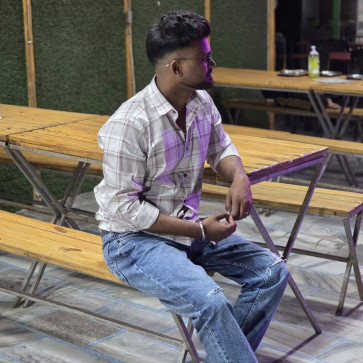 De, 23, India
