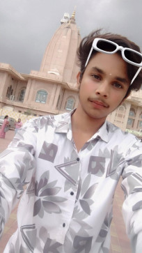 Ashutosh Sahu, 18, India