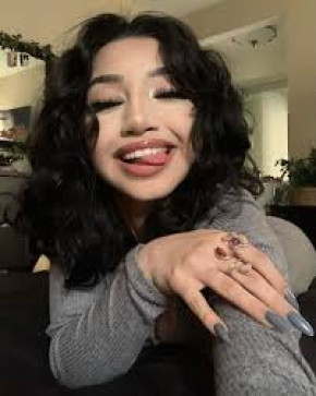 Scarlette 20, 20, United States