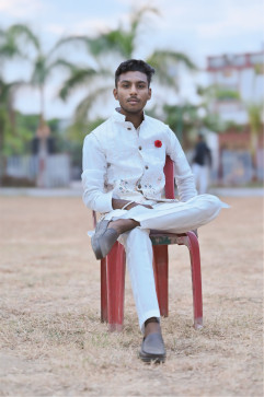 HITESH WAHNE, 21, India