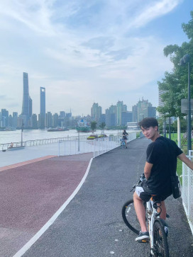 L Leon, 23, Hong Kong
