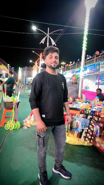 Sharique Ansari, 26, India