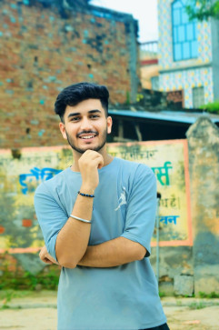 Shobhit, 18, India