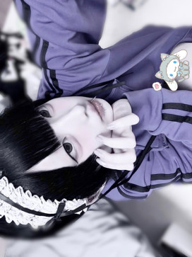 Yue, 19, South Korea