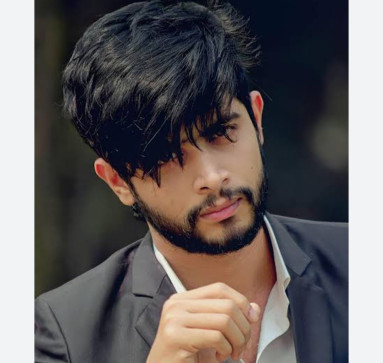 Hamza256860875, 24, India