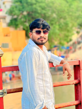 Moin Kassar, 18, India