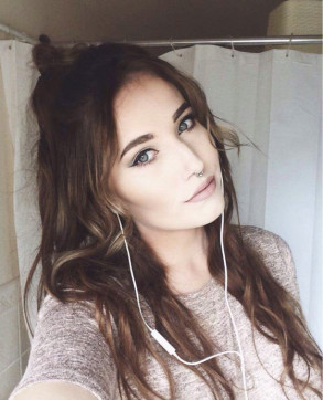 Mia Williams, 29, United States