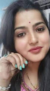 Riya , 35, India