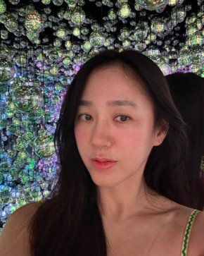 Ariela Li, 47
