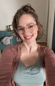 Cynthia, 33, United States