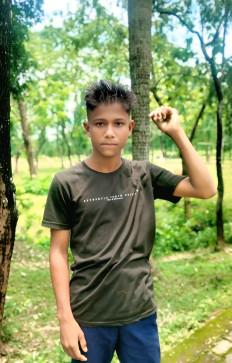 Abed Ali, 25, India