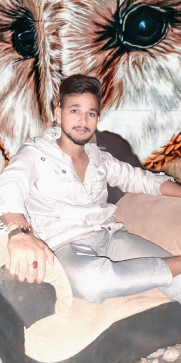 Tony, 26, India