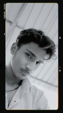 Shivam, 18, India