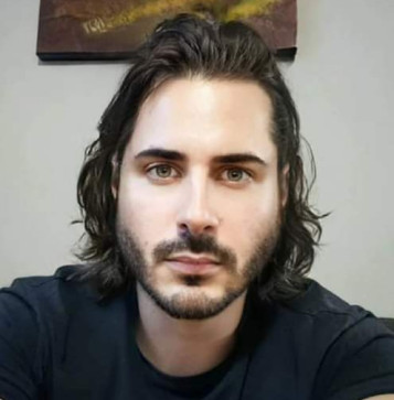 Mennys Solution, 37, Italy