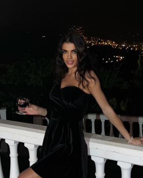 Gianna Davis, 38, United States