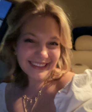 Emmie, 18, United States