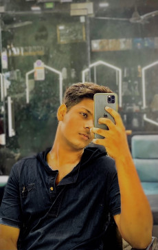 Shazz Malek, 20, India