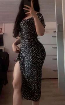 Kinky Desi, 22, India