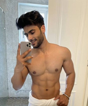Anshul, 27, India