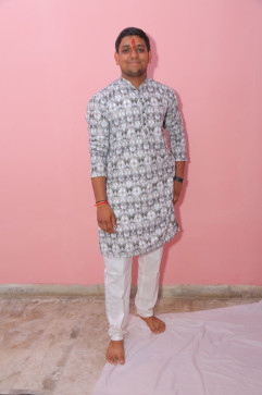 Lucky Agarwal, 25, India