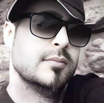 Anwar, 30, Algeria