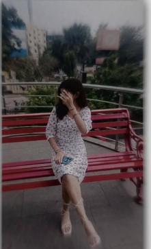 Shruti, 22, India