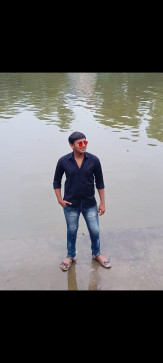 Mayurtholbare, 20, India