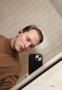 Anton, 25, Finland