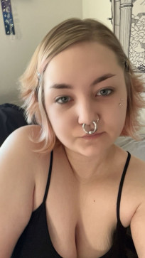 Nuuuuunya, 19, United States