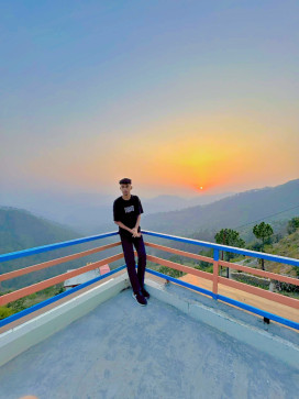 Vashu, 19, India