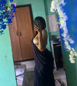 Reshmi, 25, India