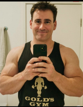 James, 37, Australia