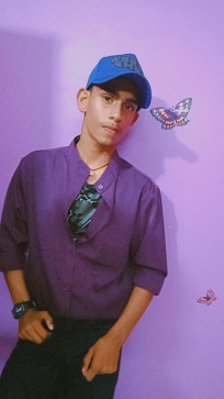 Alex, 21, India