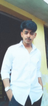 Aryan, 18, India