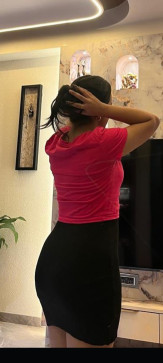 Ishika, 23, India