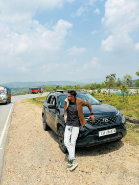 Prem Sahani, 22, India
