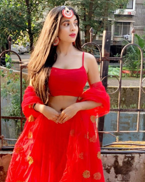 Isha Chaudhary, 18, India
