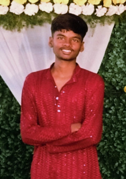 Yuun, 19, India