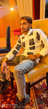 Dhruv, 21, India