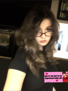 Sarah, 18