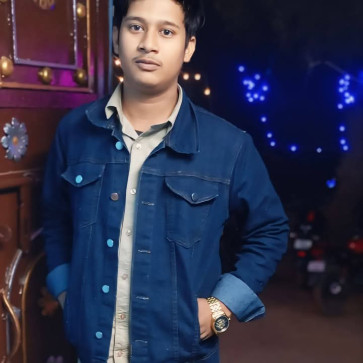 Adnan Alam, 19, India